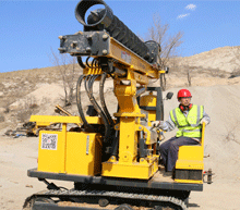2. Rotary reducer of multifunctional surface DTH drilling rig