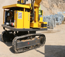 3. Two-speed walking system of multifunctional surface DTH drilling rig