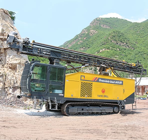 Full Hydraulic Surface Down-The-Hole (DTH) Drilling Rig