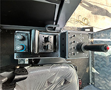 1. Cab of full hydraulic surface down-the-hole drilling rig