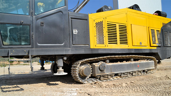 The Main Engine of the Air Compressor for Drilling Rig Has Abnormal Noise